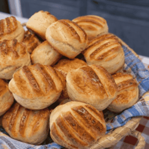 RG Konyhája Édes vajas pogácsa